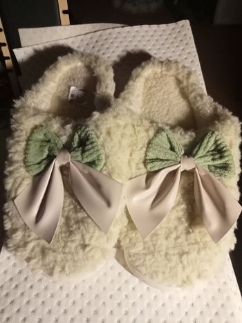 Pantoufles , pour femme