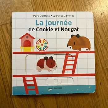 Livre hamster avec  tirettes et flaps La journée de cookie et nougat