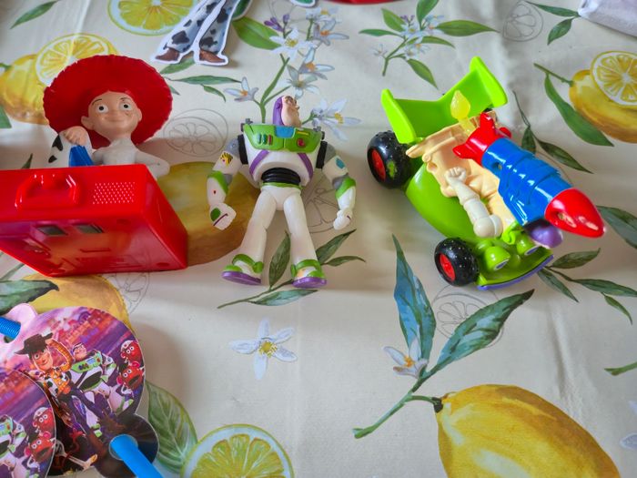 Lot decoration anniversaire Toy story - photo numéro 8