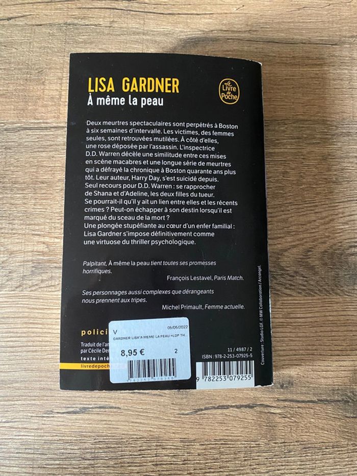 Livre pocket Lisa Gardner - A même la peau - photo numéro 2