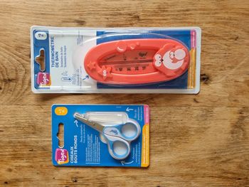 Thermomètre de bain + ciseaux