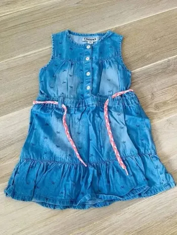 Belle robe en jeans creeks 2 ans /24 mois