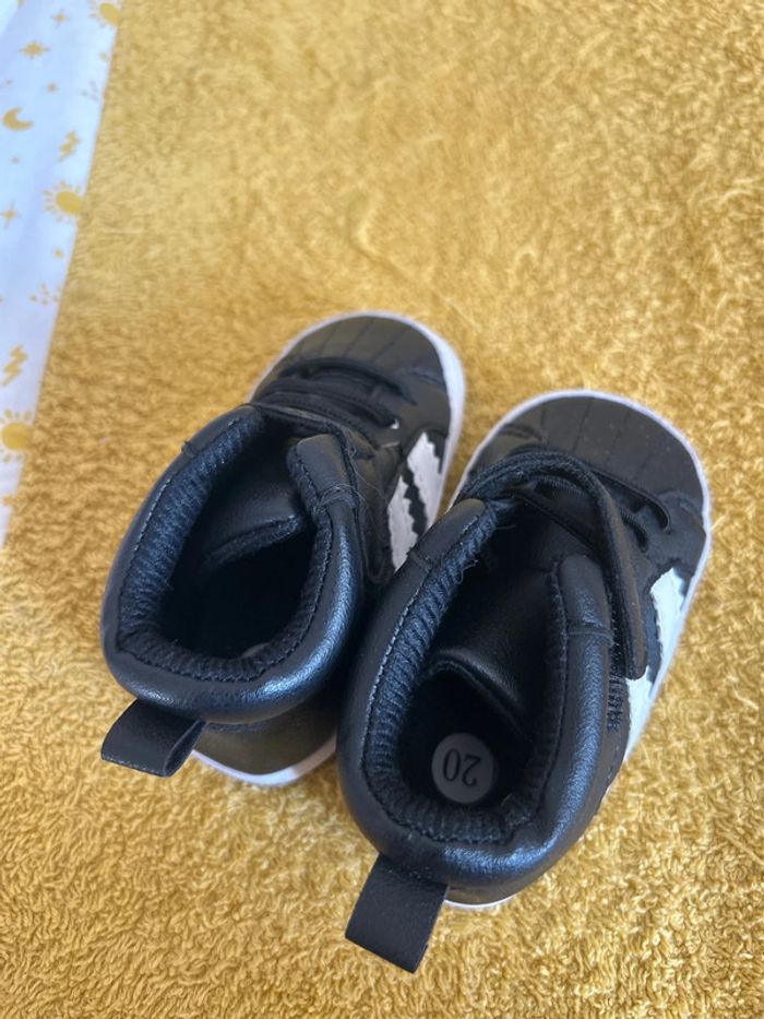 Baskets bébé - photo numéro 3