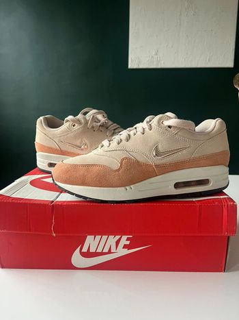 Air Max 1 Jewell Salmon