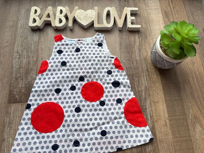 - Robe Obaibi - 6 mois - Très Bon état