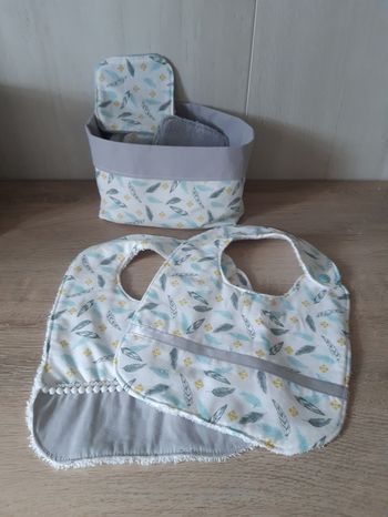 Lingettes lavables bébé et bavoirs