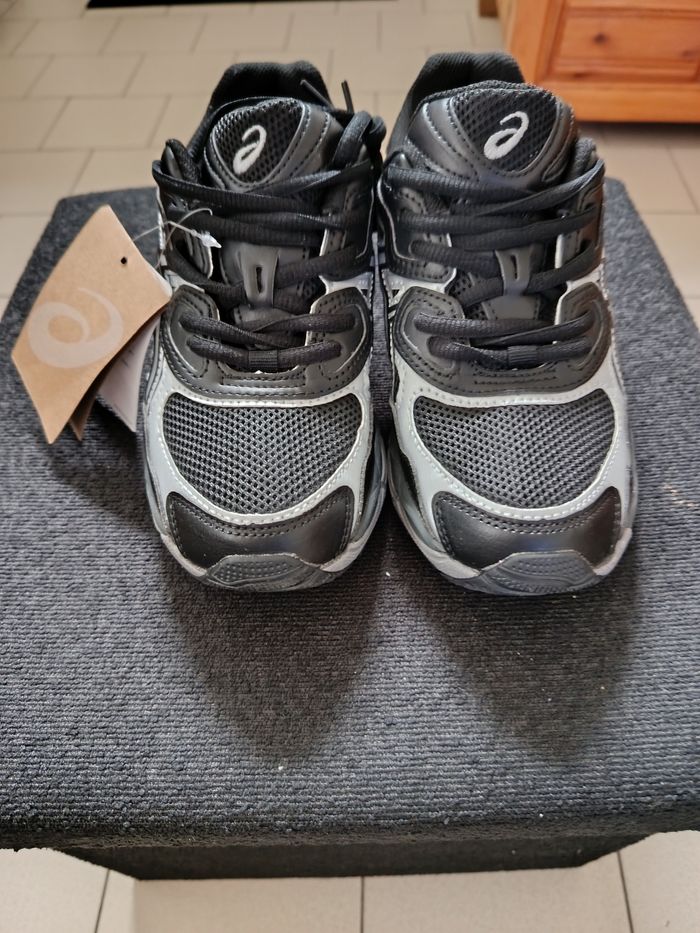 Asics - photo numéro 2