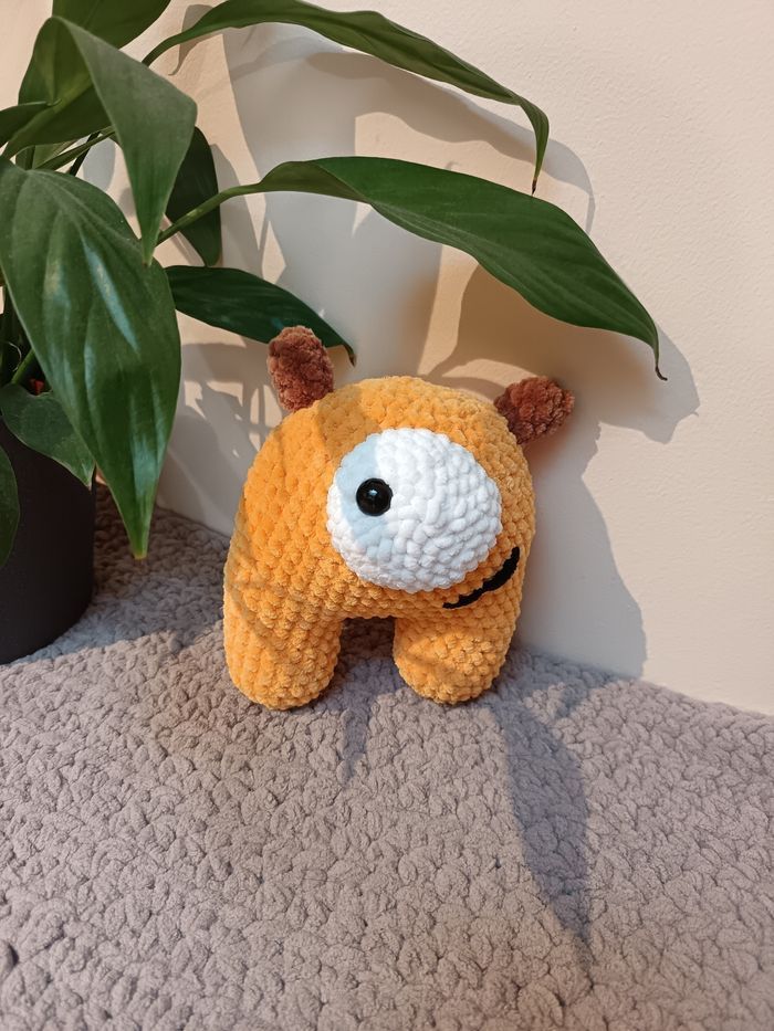 Petit monstre atypique au crochet - photo numéro 3