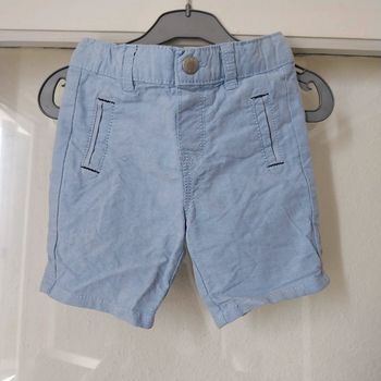 Short neuf taille 12 mois