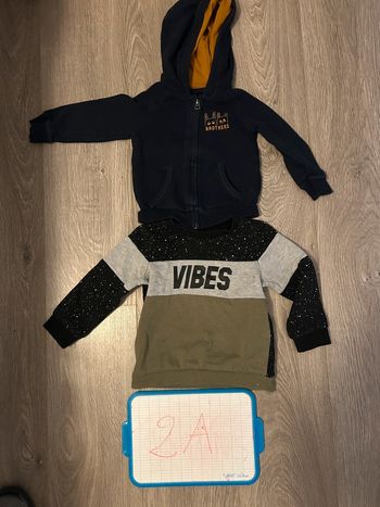Un pull et une veste 24 mois 2 ans