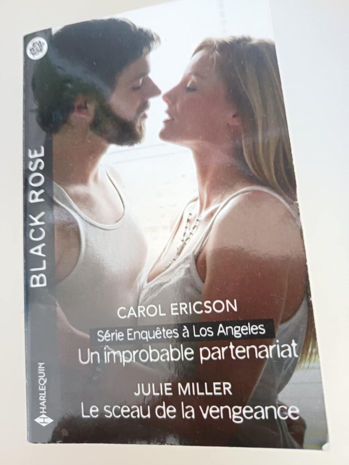 Livre Harlequin Black Rose N°682