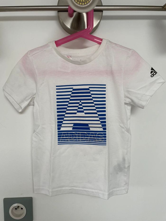 Tee shirt Adidas enfant 4/5 ans