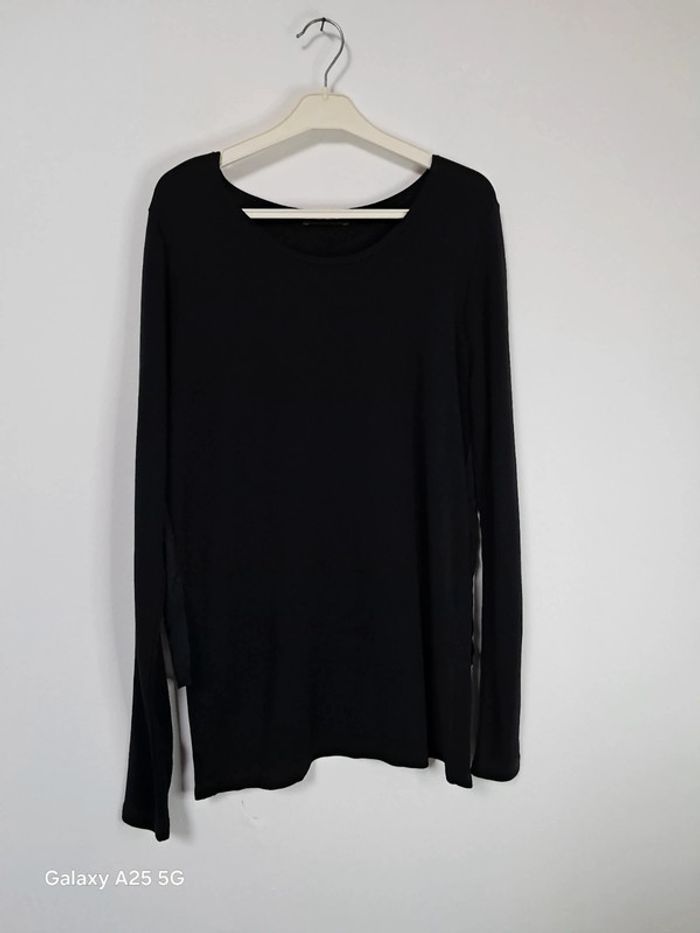Tee shirt