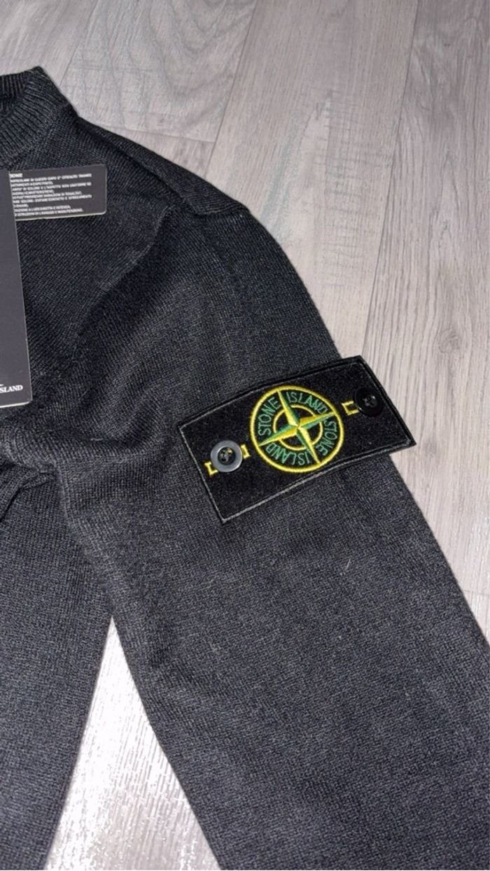 Pull stones island - photo numéro 2