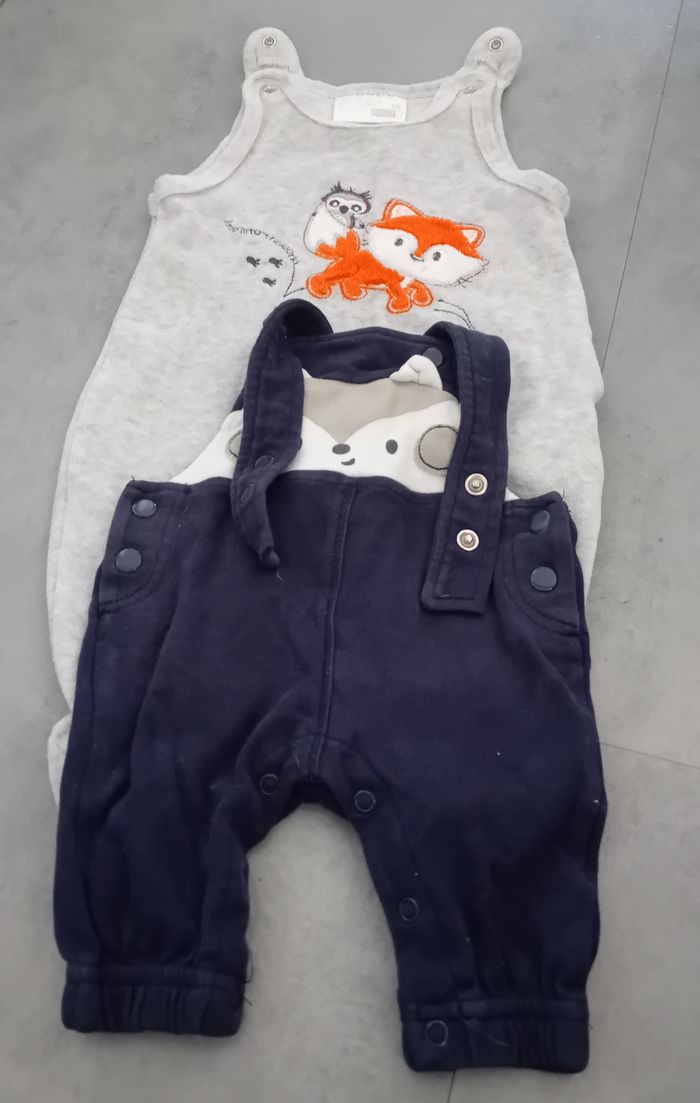 Lot Vêtements en taille 0 et 1 mois - photo numéro 8