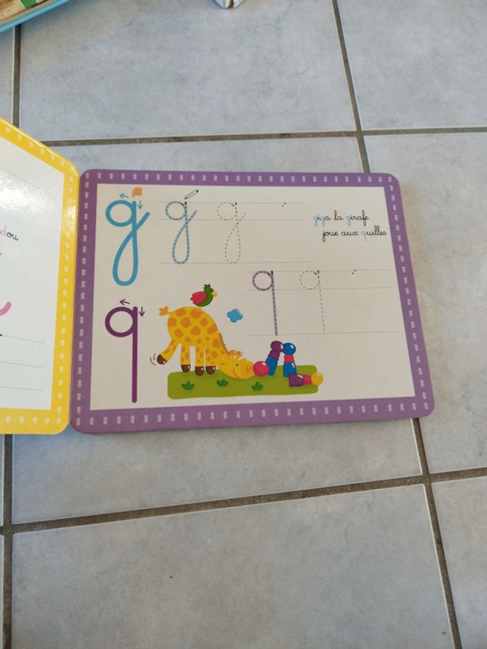 Livre ardoise mes premières lettres - photo numéro 2