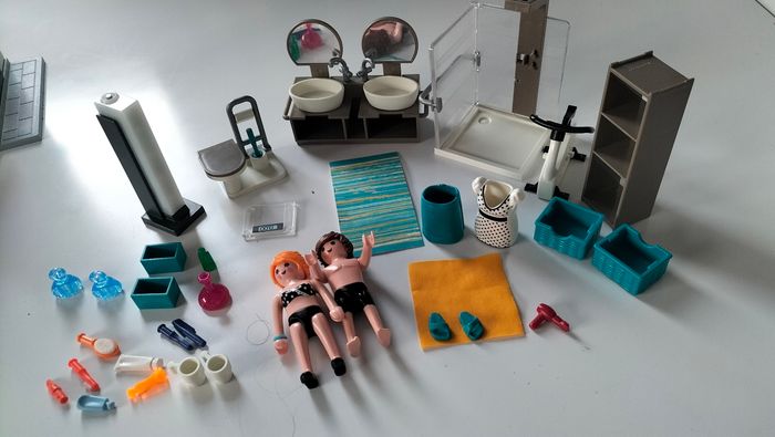 Maison moderne playmobil et accessoires - photo numéro 8