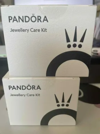 kit nettoyage pandora pour nettoyer tous vos bijoux 2 kits neuf