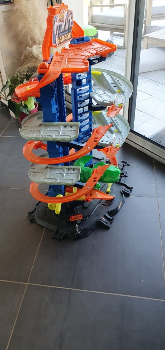 Grand circuit hot wheels - photo numéro 3