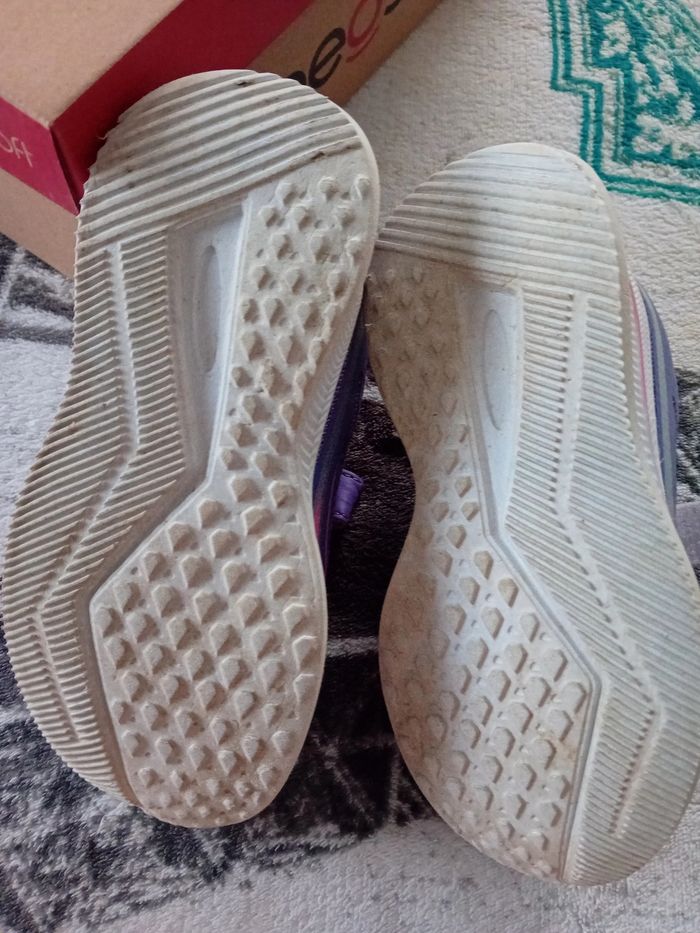 Baskets violettes en taille 28 - photo numéro 3