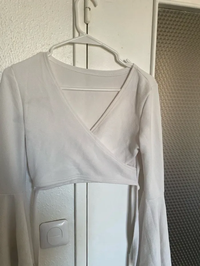 Haut court taille S/M - photo numéro 2