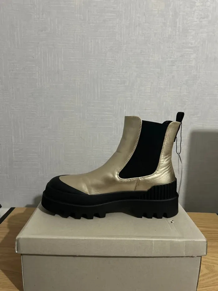 Bottines Only buzz -2 pu foil boot gold déperlante 40 💧 - photo numéro 2