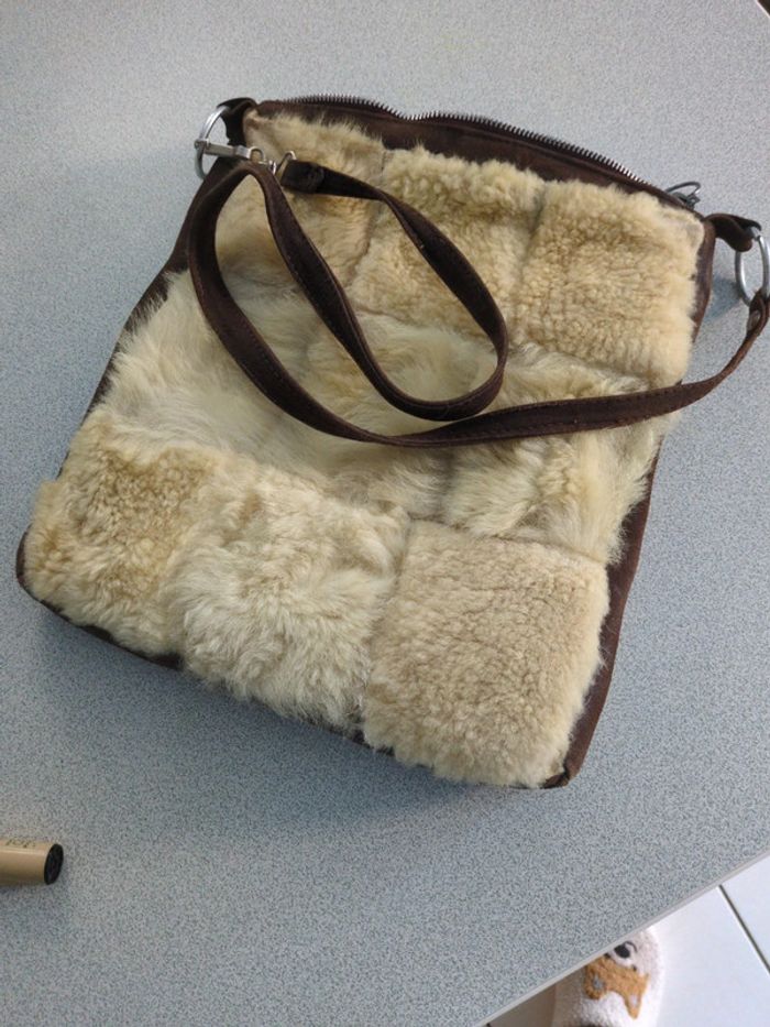 Sac bandoulière en peau de mouton - photo numéro 5
