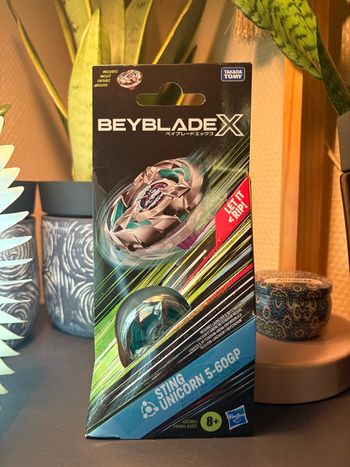 Hasbro - Beyblade X Single Pack - Toupie Sting Unicorn 5-60GP