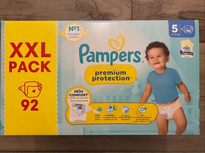 Paquet de couches Pampers XXL taille 5