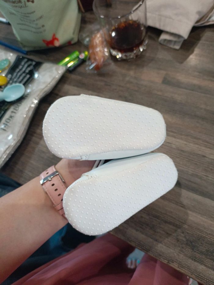 Chaussure bébé - photo numéro 3