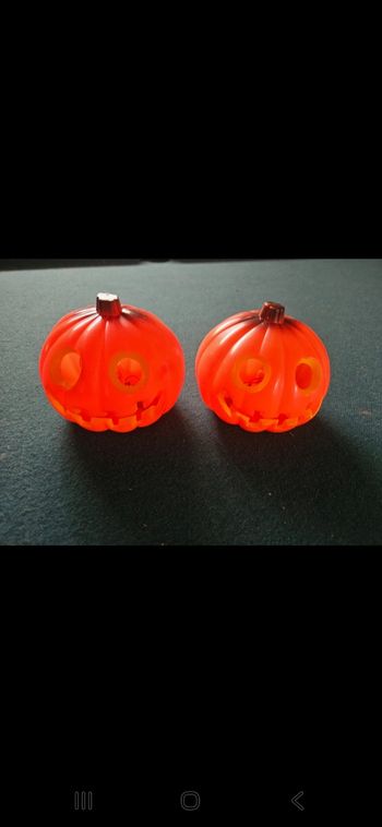 Lot deux citrouilles lumineuses à piles