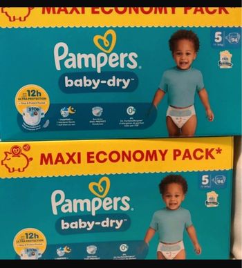 Couches Pampers 