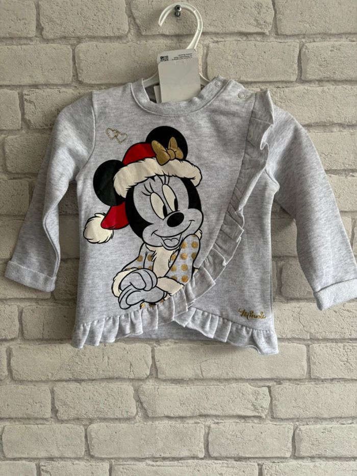Pull Disney C &A taille 9/12 mois neuf