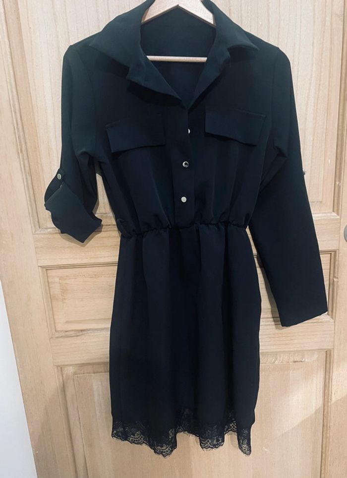 Robe chemise noire élégante avec dentelle – Taille M - photo numéro 14