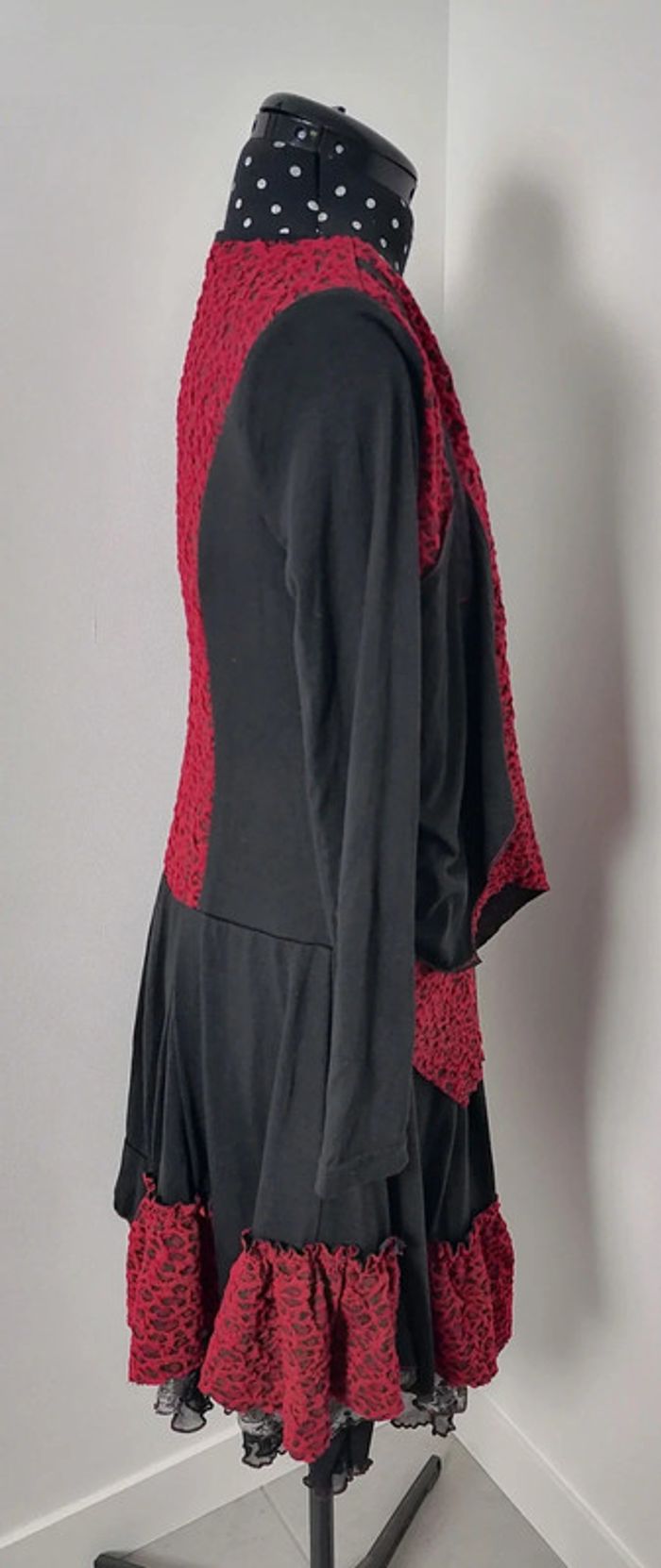 Robe et veste asymétrique 2 en 1 noir rouge Taille M C'fait pour vous - photo numéro 7