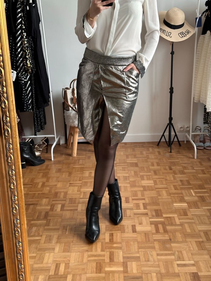 Jupe en cuir argenté Karl Lagerfeld taille 36 - photo numéro 6