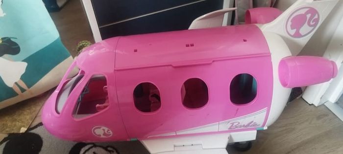 Avion Barbie