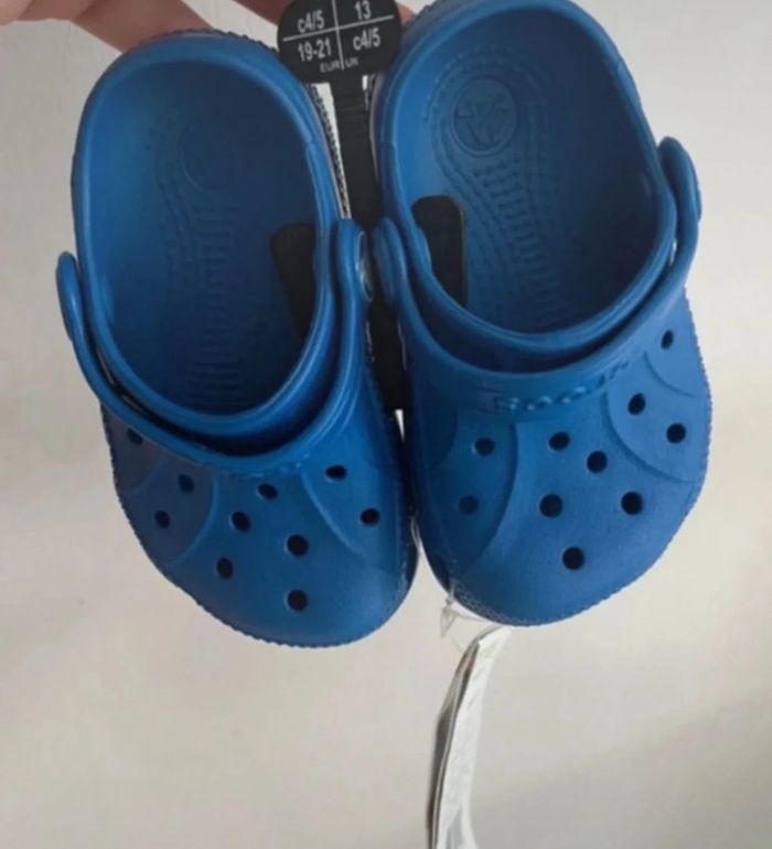 Crocs bébé neuves avec étiquette - photo numéro 11