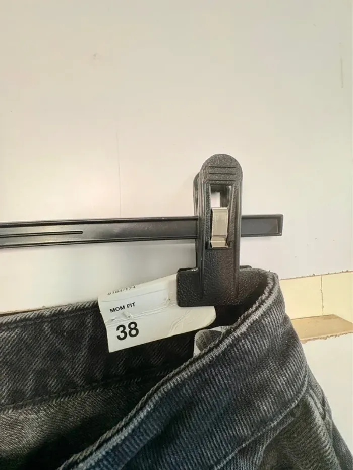 Jean Mom noir neuf - Zara - photo numéro 4