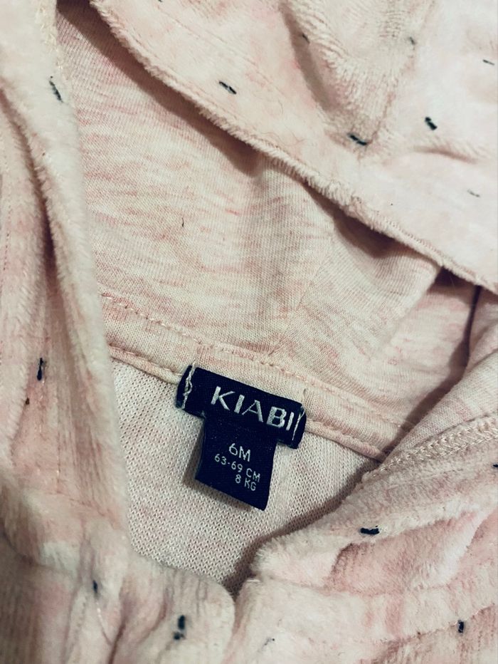 Gilet à capuche fille 6 mois – Kiabi – Rose doux avec motif mignon – Très bon état - photo numéro 2