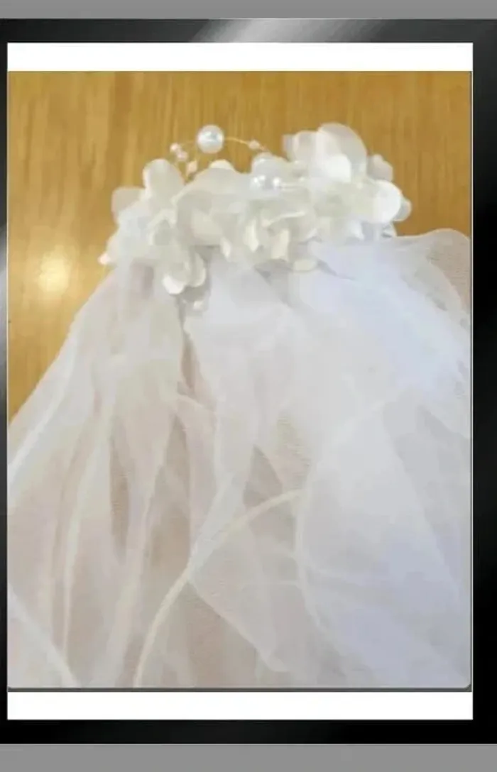 Barrette à cheveux voile avec fleurs et perles blanc Claire's - photo numéro 2