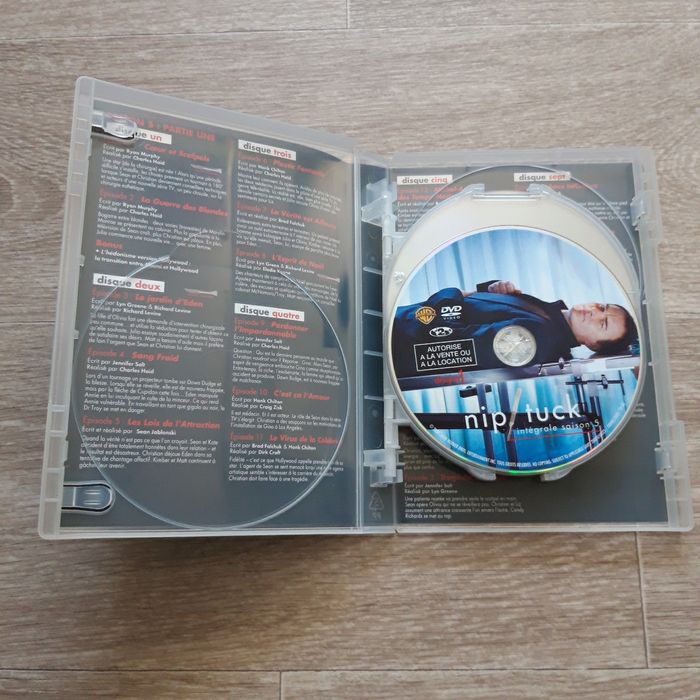 Coffret 8 DVD Nip Tuck intégrale de la saison 5 - photo numéro 3