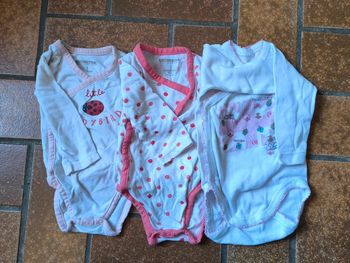 Lot 3 bodies filles 1m