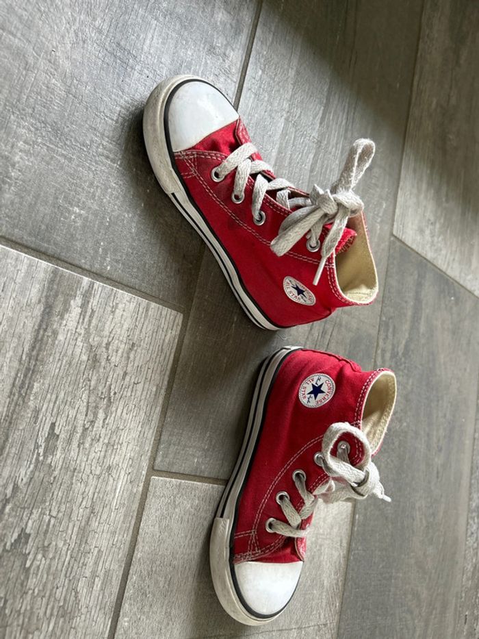 Converse rouge - photo numéro 2
