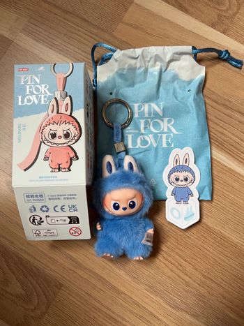 Labubu Pin for Love O