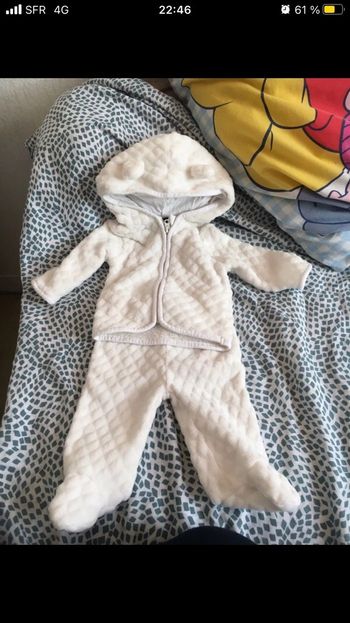 Lot vêtements 1 mois +30 pièces