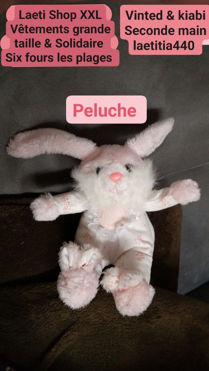 Peluche lapin rose