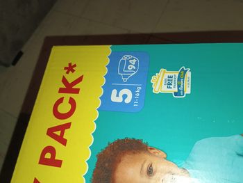 Couches Pampers Baby Dry taille 5 neuf