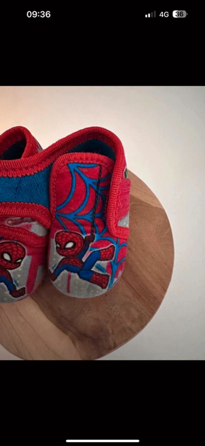 Chaussons marvel 19 - photo numéro 5