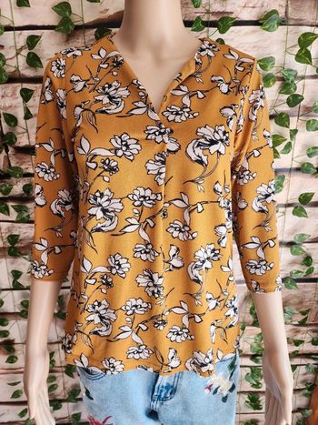 🌸Blouse fleurie Moutarde Taille 36🌸